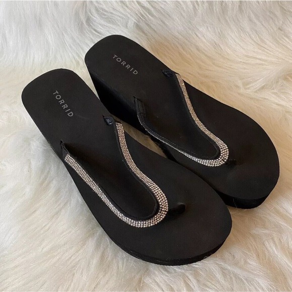 torrid Shoes - Torrid Black Platform Sandals Embellished 9.5WW Women’s Casual Studded Straps